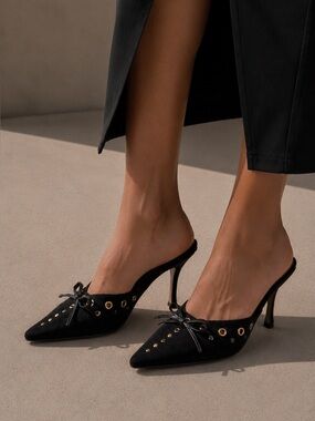 Black Suede Studded Bow Mule Heels Pointed Toe Stiletto Pumps Size 7